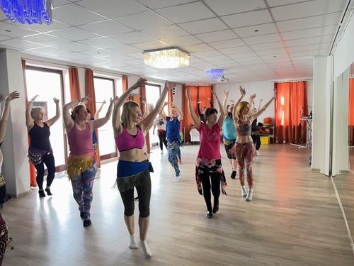 erwachsenen-kurs-tanzstudio-miral Bauchtanz für Erwachsene im Tanzstudio Miral in Fürstenwalde